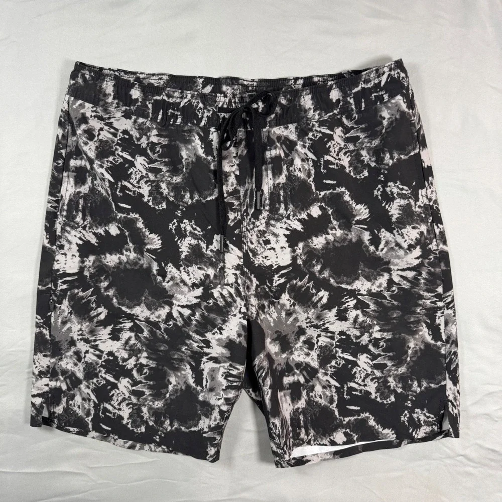 BYLT Premium Basics Coastal Boardshort Mens L 7in Black Tiger Dye Dark Active